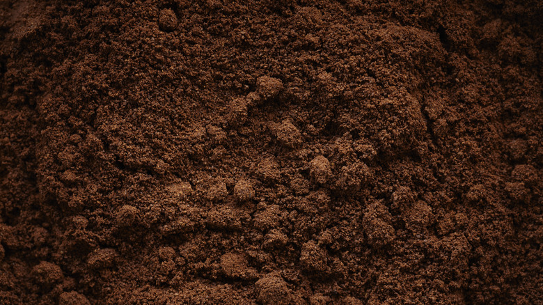 Ground coffee pile