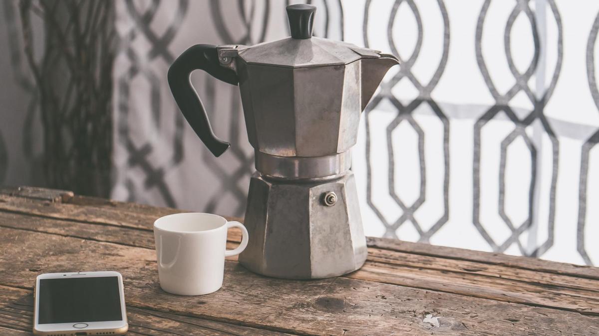 Tapa abierta o cerrada? El secreto para hacer un buen café en la cafetera italiana